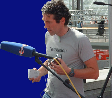 Matthias Steinwachs at the GamesConvention 2004 Leipzig, doing Interviews
